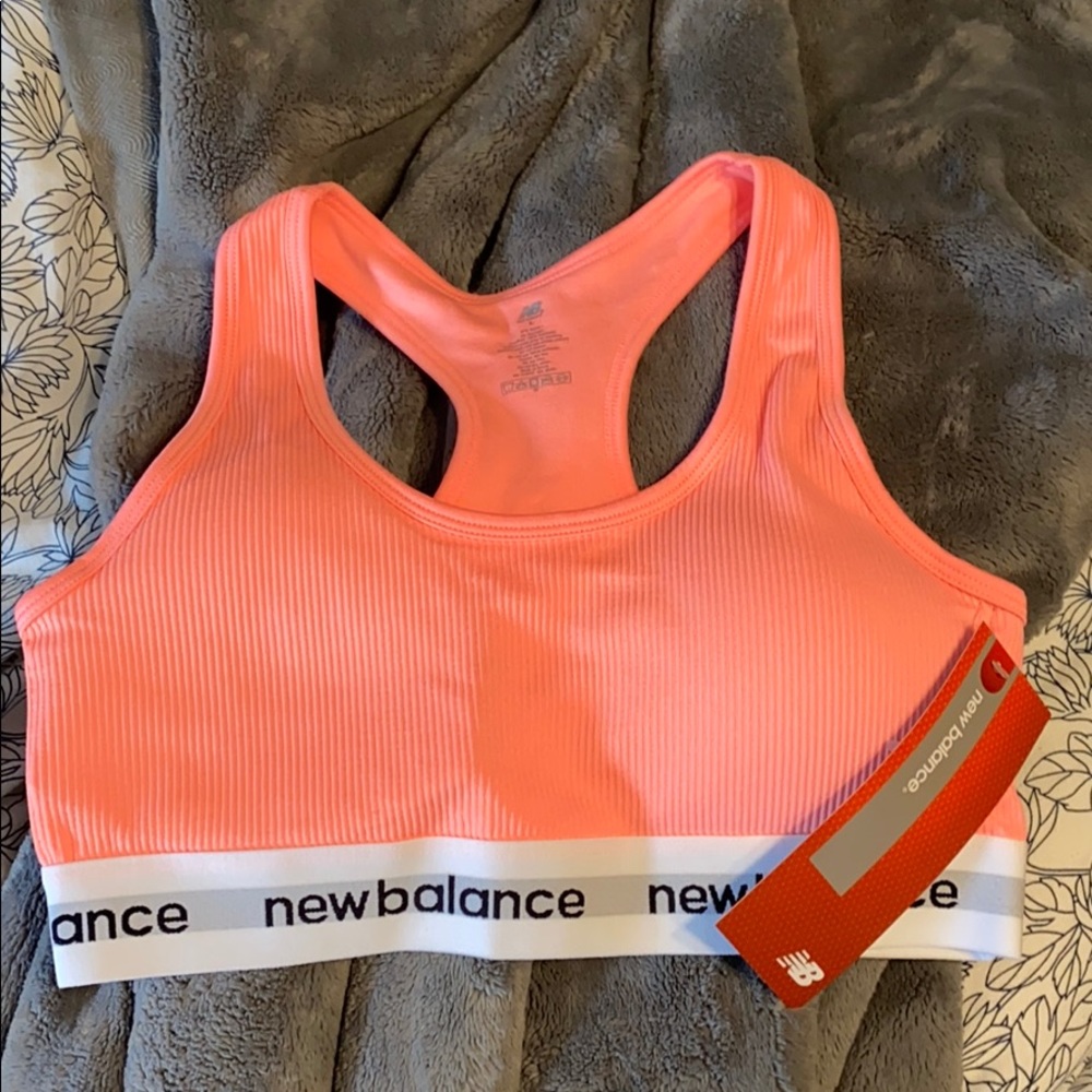 SALE‼️‼️Sports bra! New with tags